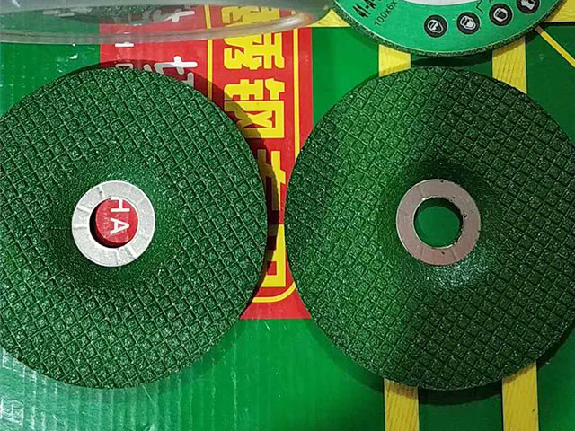 ɰ݆���b��ʹ��